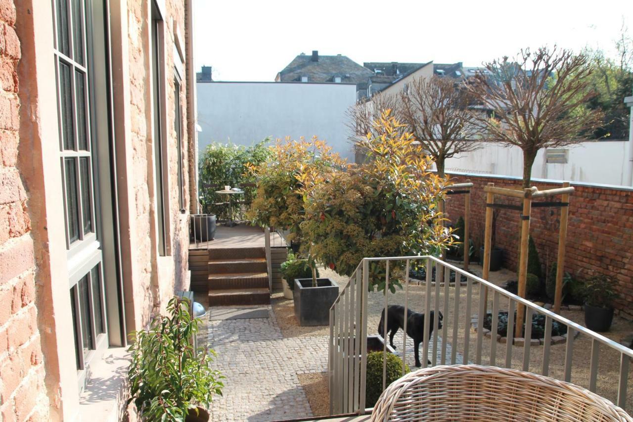 Junior Suite The Backyard Tby 01 Trevír Exteriér fotografie
